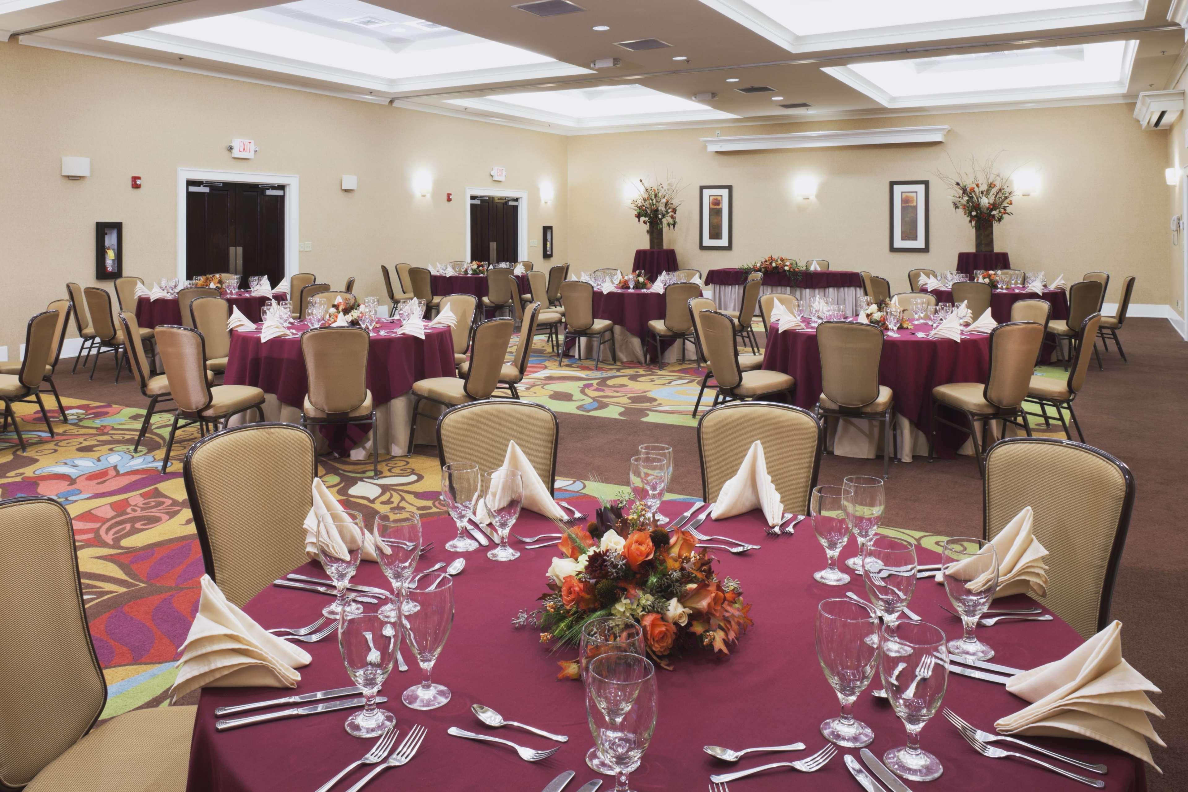 Doubletree By Hilton Columbus Hotell Restaurant bilde